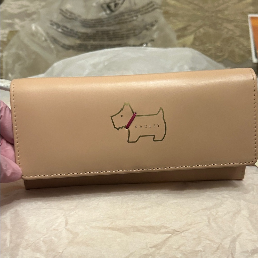 RADLEY LONDON Heritage Dog Outline Large Flapover Wallet with Red Accent
